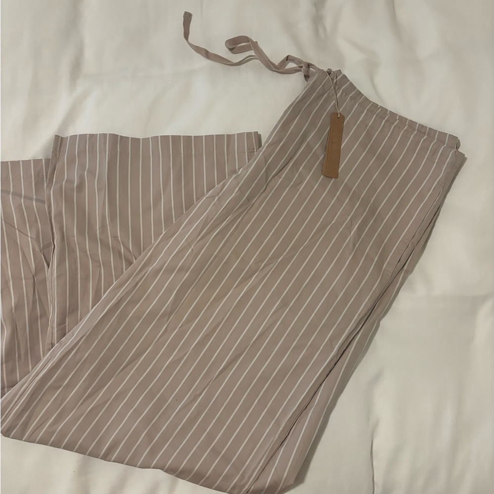 SKIMS Wide Leg Pants in Taupe Stripe